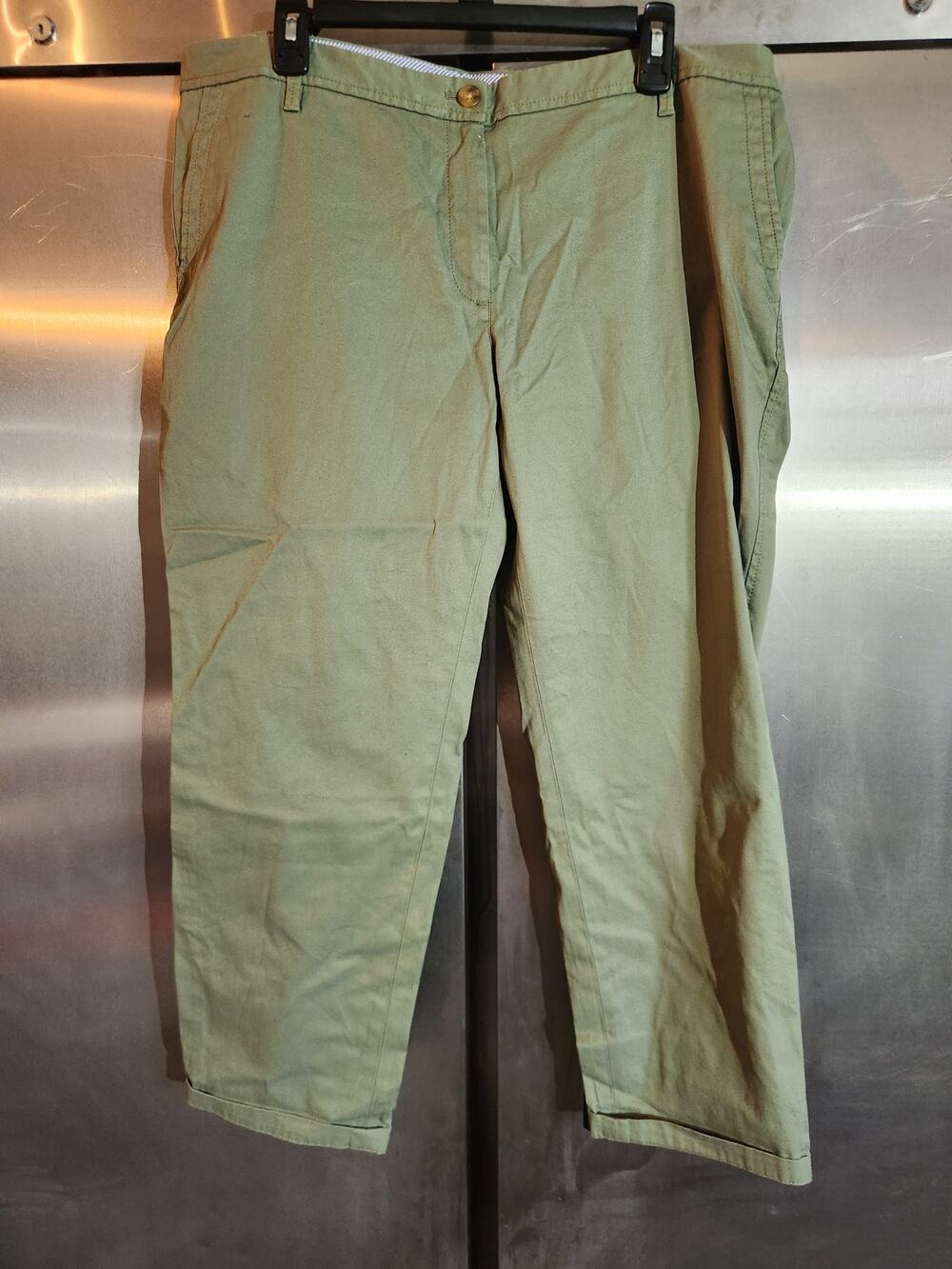 Talbots Relaxed Chino Sage Green Cropped Pants Size 14WP